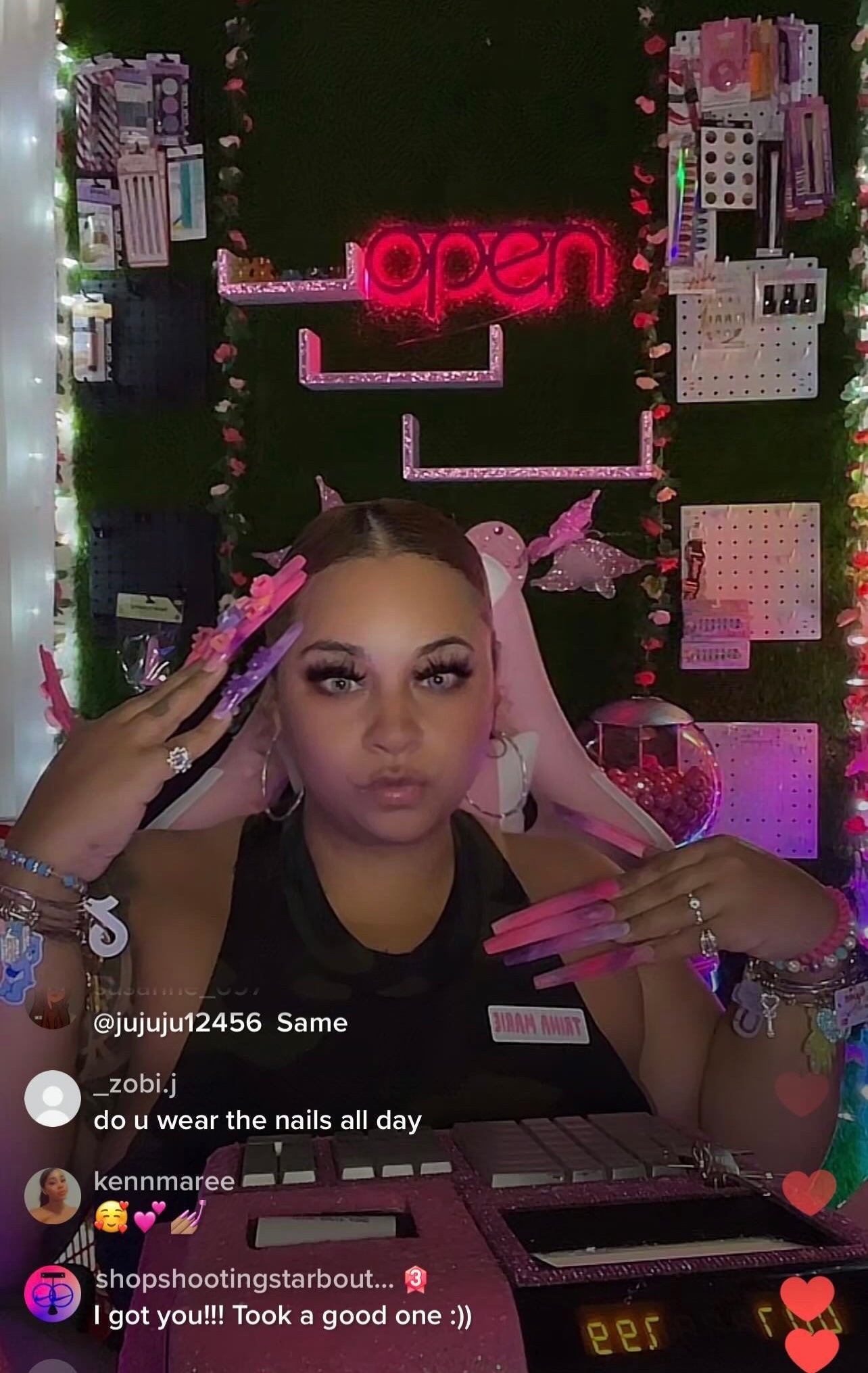 Load video: Checkout my YouTube Roleplay!💕💅🏼💅🏼
