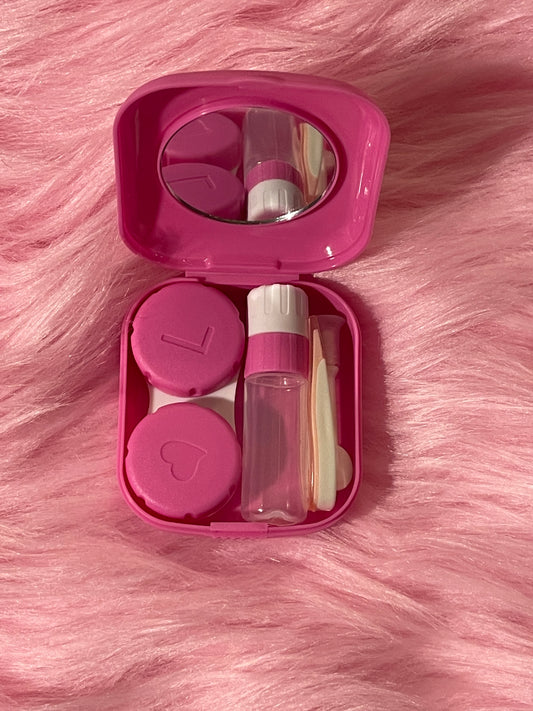 Trina Marie Contact Lens Applier